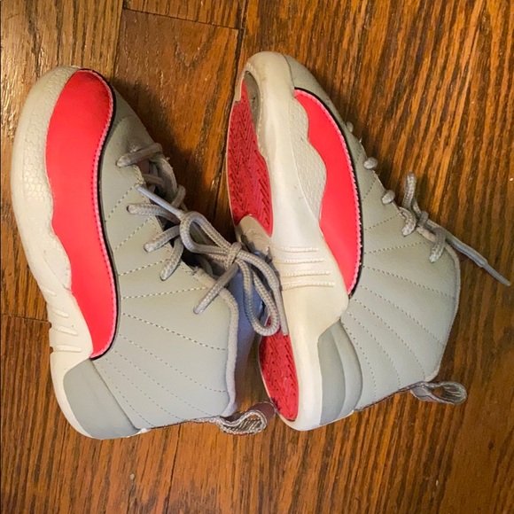 Jordan 12 Retro Wolf Grey Racer Pink - Picture 3 of 3